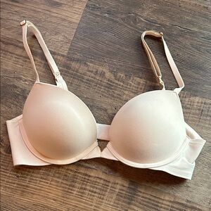 Victoria’s Secret push-up bra.
